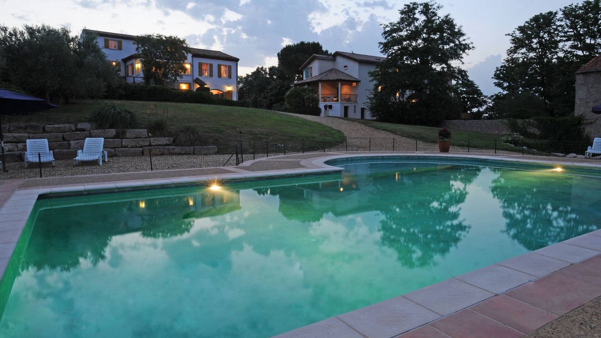 Beziers House | Le Hameau Montplaisir, its 4 houses, 36 beds and 2 large swimming pools!