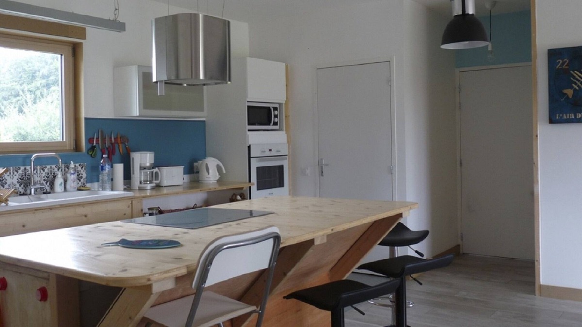 Ploufragan Apartment | LE HANGAR-Apartment-Modern-Terrace-Private Bathroom
