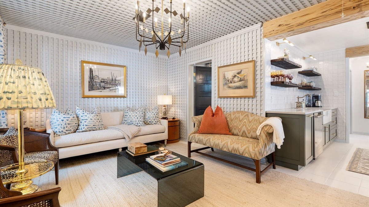 Fairhope Cottage | Le Hibou Blanc (A) - Fairhope: Laid-back Sophistication