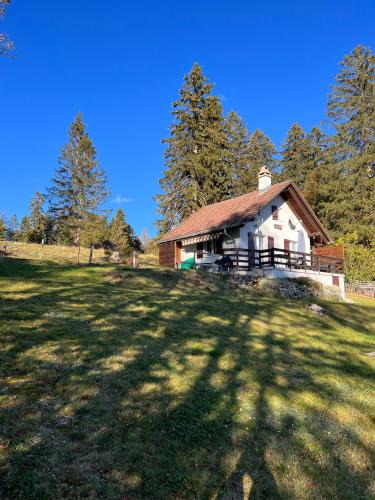 Saint-Imier Ski Chalet | Le Joly Chalet