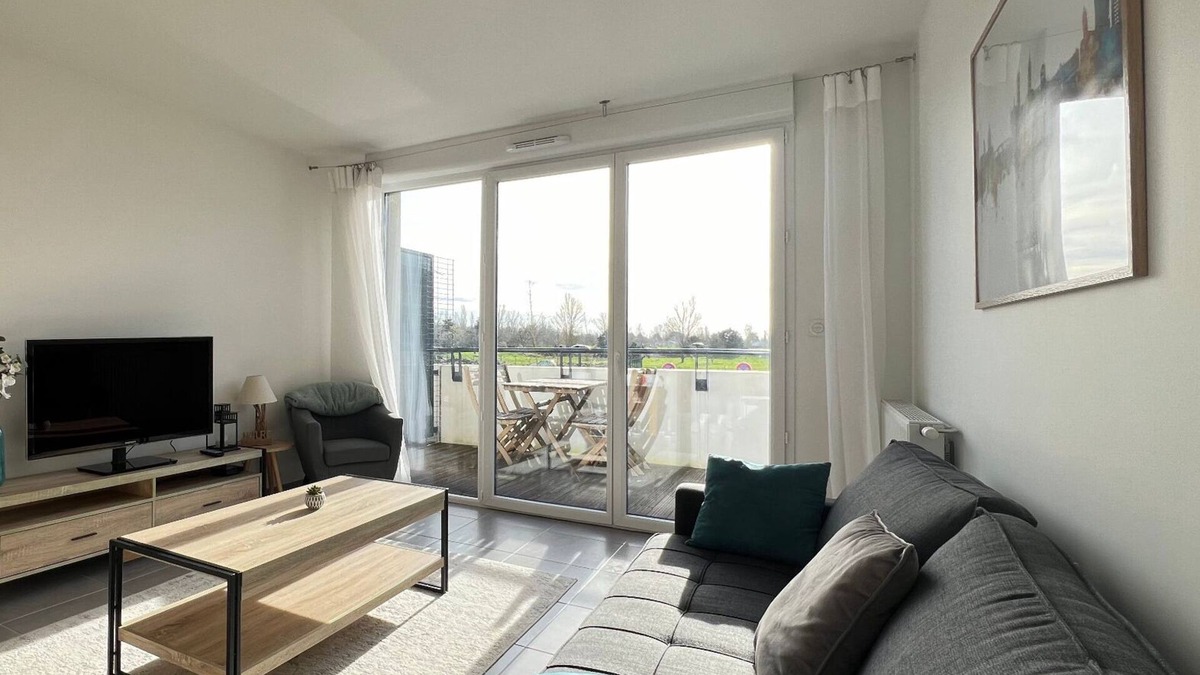Frouzins Apartment | Le Lamartine đ: baignez dans la nature en ville