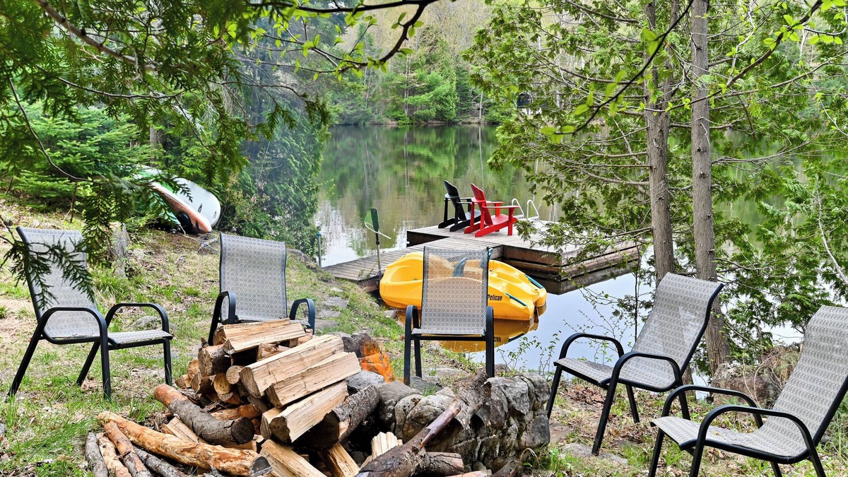 Les Pays-d'en-Haut Regional County Municipality Ski Chalet | Le Laurentides - Chaletwow