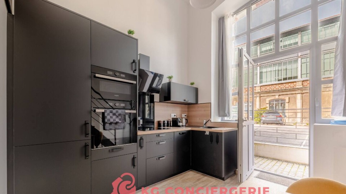 Saint-Pierre - Rene II - Bonsecours Apartment | Le Loft D'edouard, un Cocon Citadin