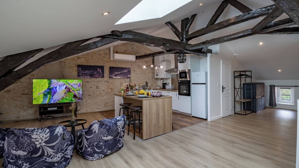 Mussidan Apartment | Le Loft - Rated 5 Stars
