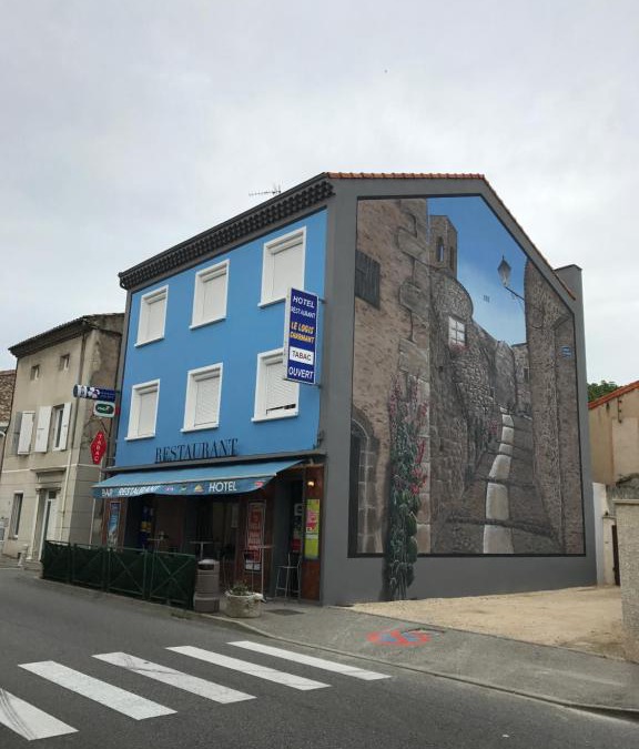 Charmes-sur-Rhone Hotel | Le Logis Charmant