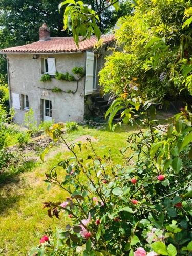 Mortagne-sur-Sevre House | Le Logis de Bouchet