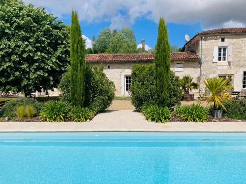 Nercillac House | Le Logis de la Soloire
