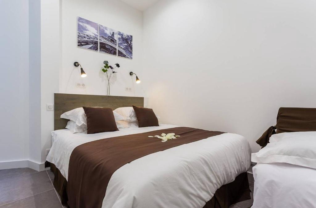 Quartier des Grandes-Carrieres Apartment | Le Logis de Montmartre