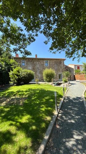 Les Herbiers Bed & Breakfast | Le Logis du Petit Lay