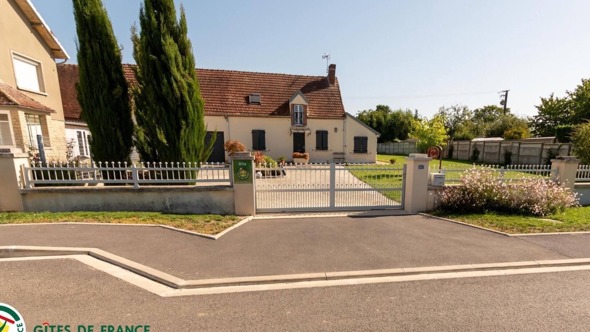 Vauchamps House | Le Logis Valcampien - Vauchamps