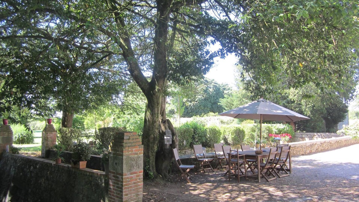 Bazoges-en-Paillers House | Le Manoir Aux Douves
