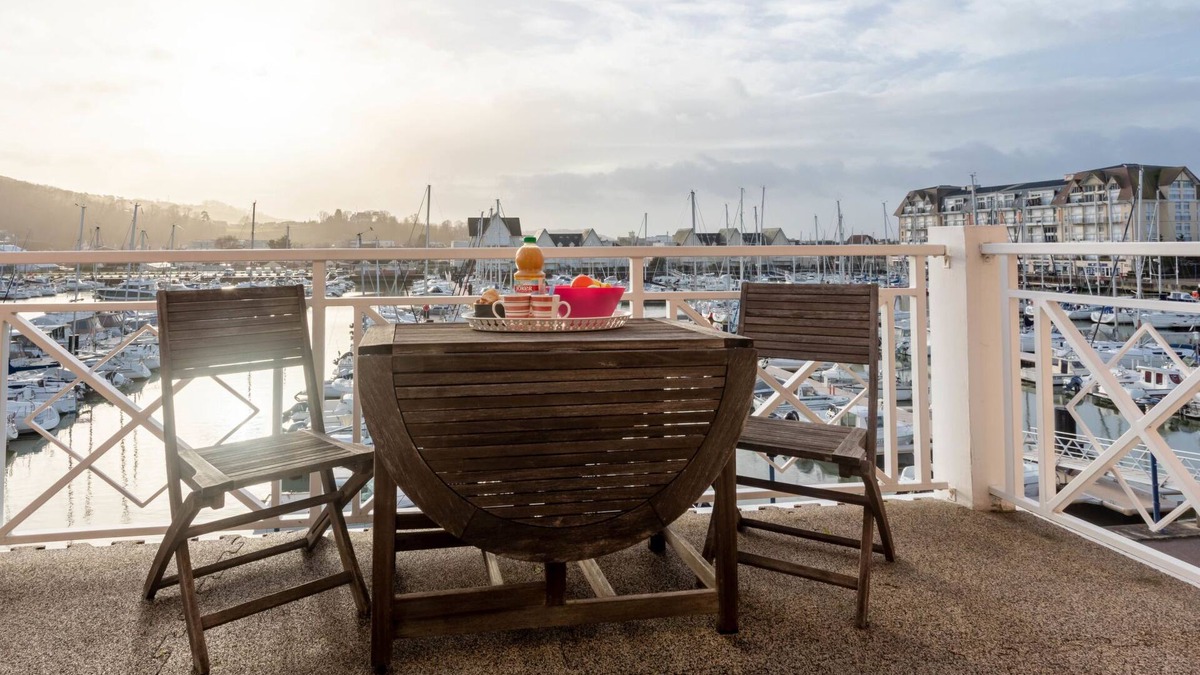 Port Guillaume Apartment | Le Manoir by Interhome