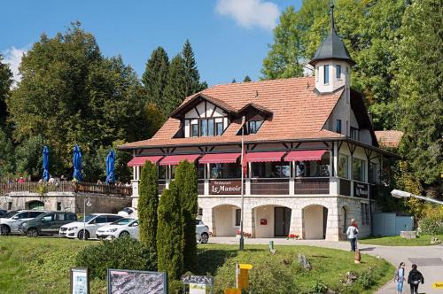 Saint-Imier House | Le Manoir