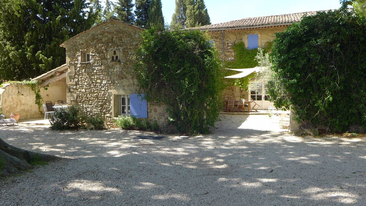 Valreas Cottage | "Le Mas des Platanes", the Aparté gîte in Provence
