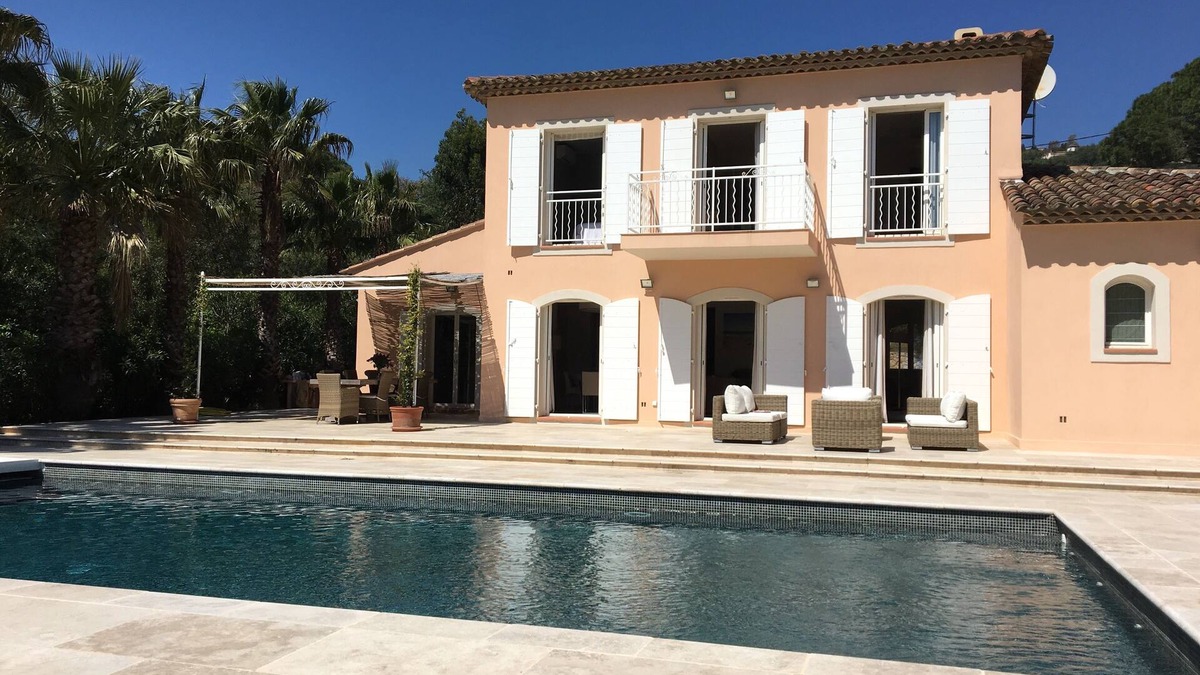 Guerrevieille Villa | Le Mas Rose: Magnificent Air-conditioned Villa with Swimming Pool and Garden Grimaud St Tropez