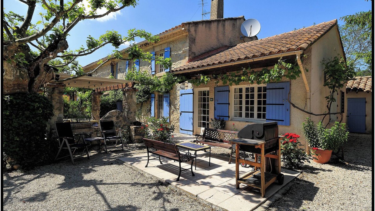 Rognonas Other | Le Mas-sleeps 8, 4bdrm, 4bathrm Self-Catering Farmhouse in the Heart of Provence