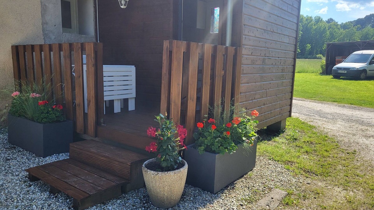 Le Nizan Apartment | Le Meillonais country gite, fully equipped. Close to Bazas and the Sauternes region