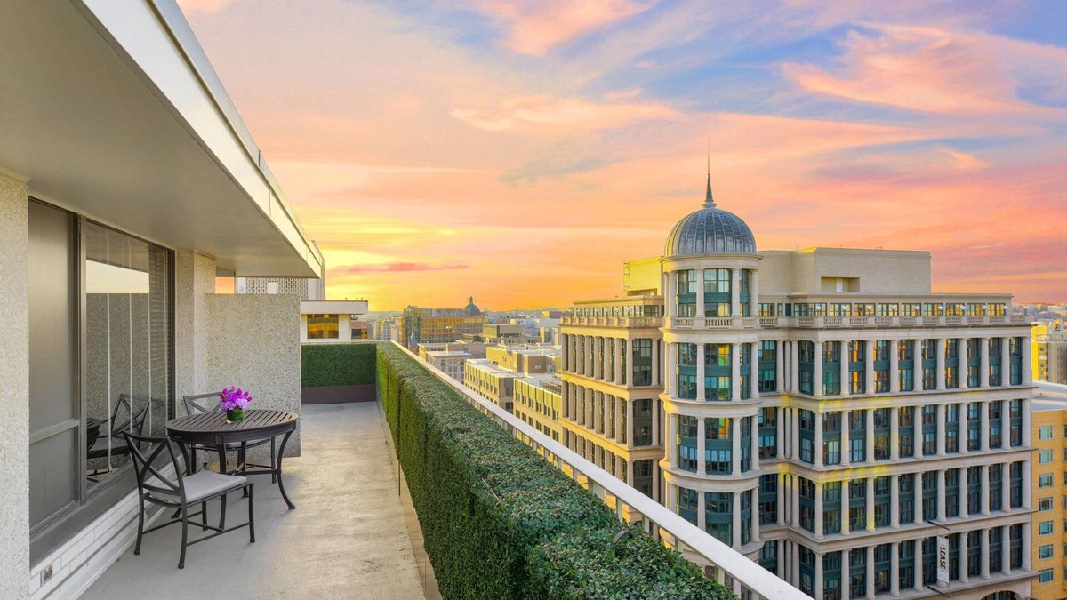 Connecticut Ave - K Street Hotel | Le Meridien Washington, D.C., The Madison