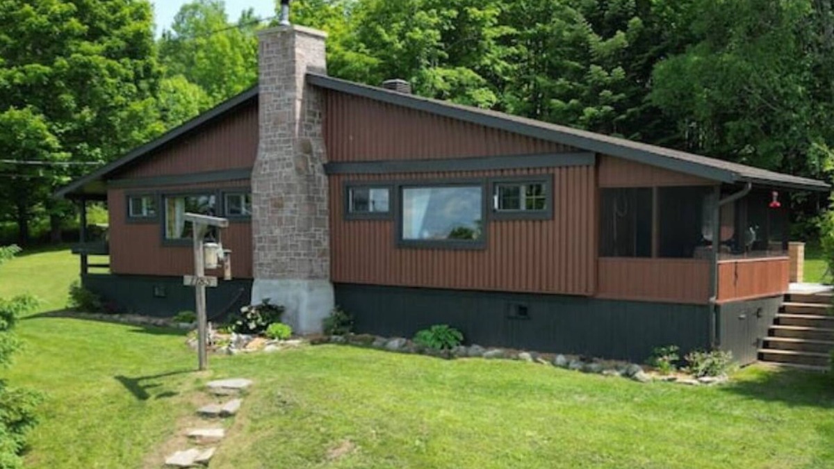 Nominingue Ski Chalet | Le Merisier, Chalet Authentique et Rustique