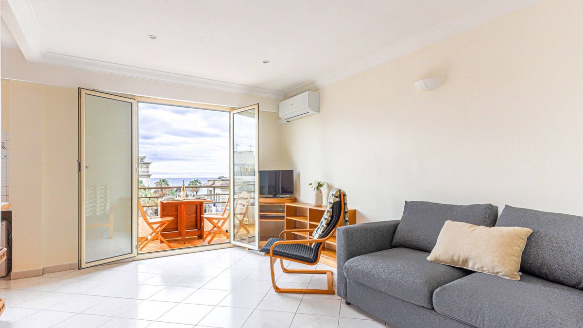 Carre d'Or Apartment | Le Mirazur by Interhome