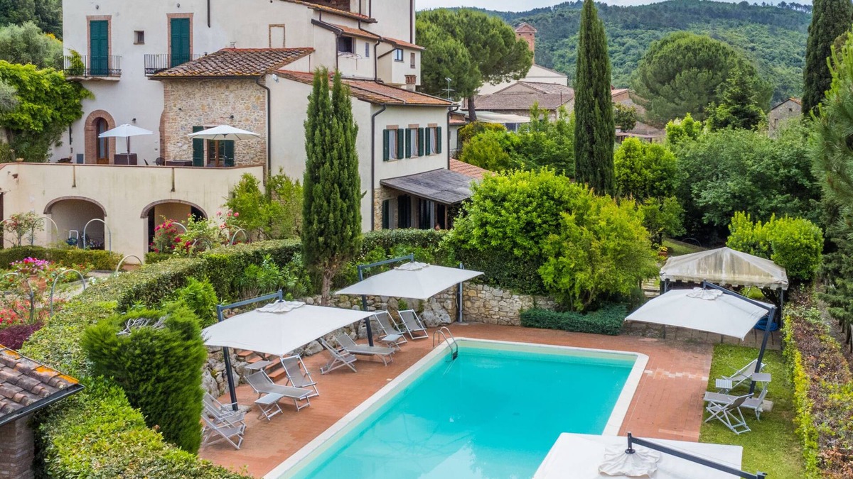 Iano House | Le Monache - intero nucleo by Interhome