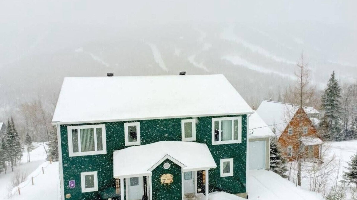 Saint-Philemon Condo | Le Mont Blanc #B spa