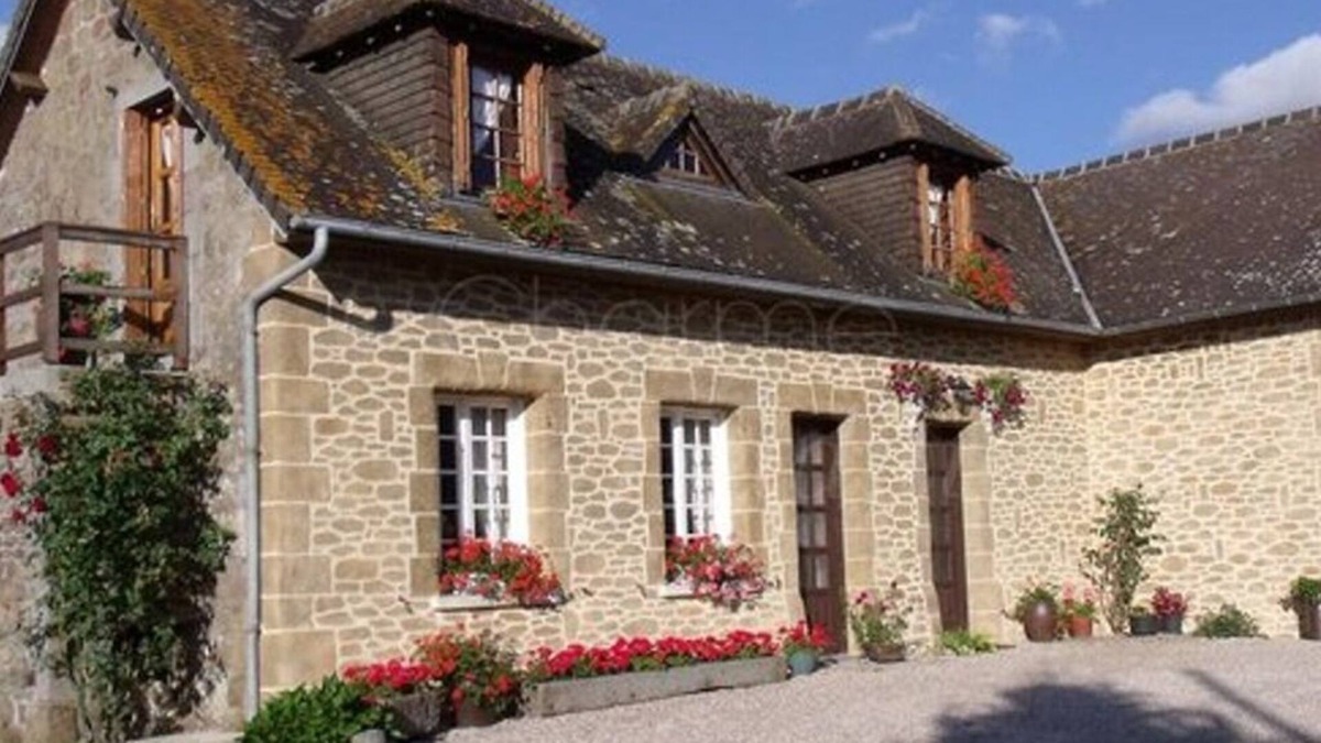 Faverolles House | Le Mont Roti Chambres Dhôtes