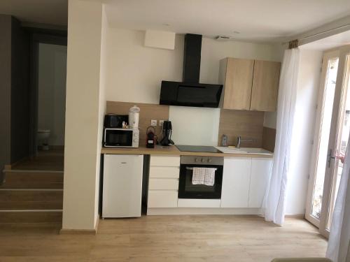 Montaigu-de-Quercy Apartment | Le Montaigu 4 lits parking facile