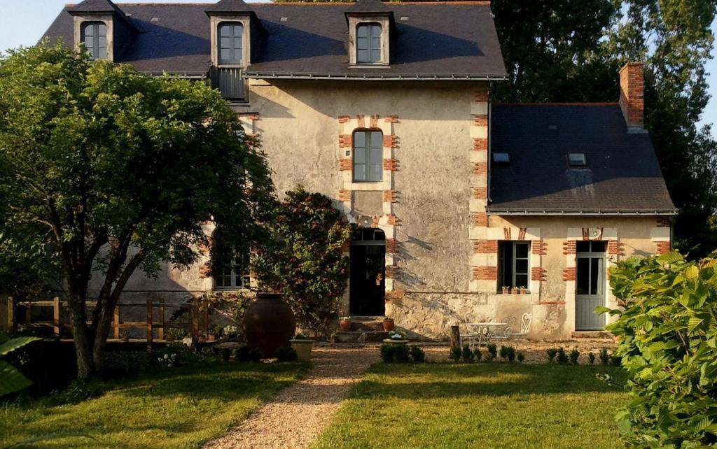 Linieres-Bouton Bed & Breakfast | Le Moulin Bregeon