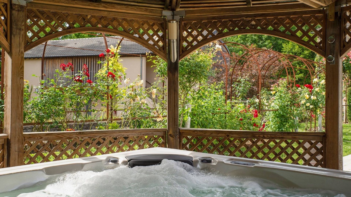 Auriac-du-Perigord Hotel | Le Moulin de Mitou