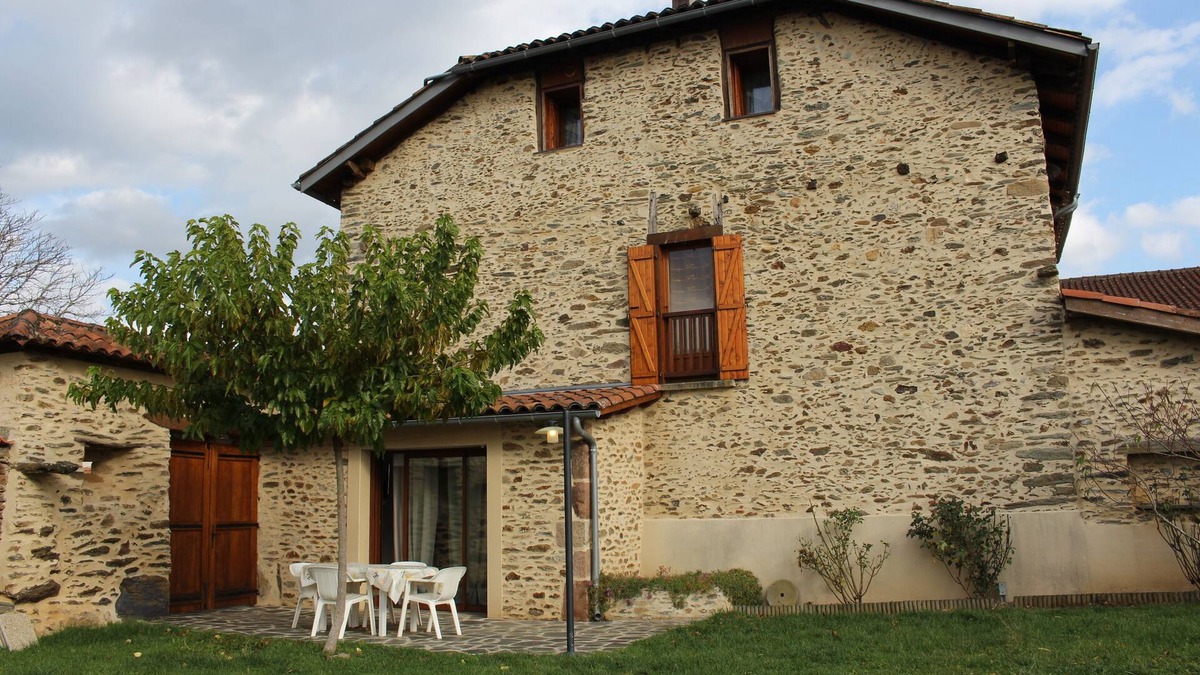 Flagnac House | Le Murier" village house for 6 people