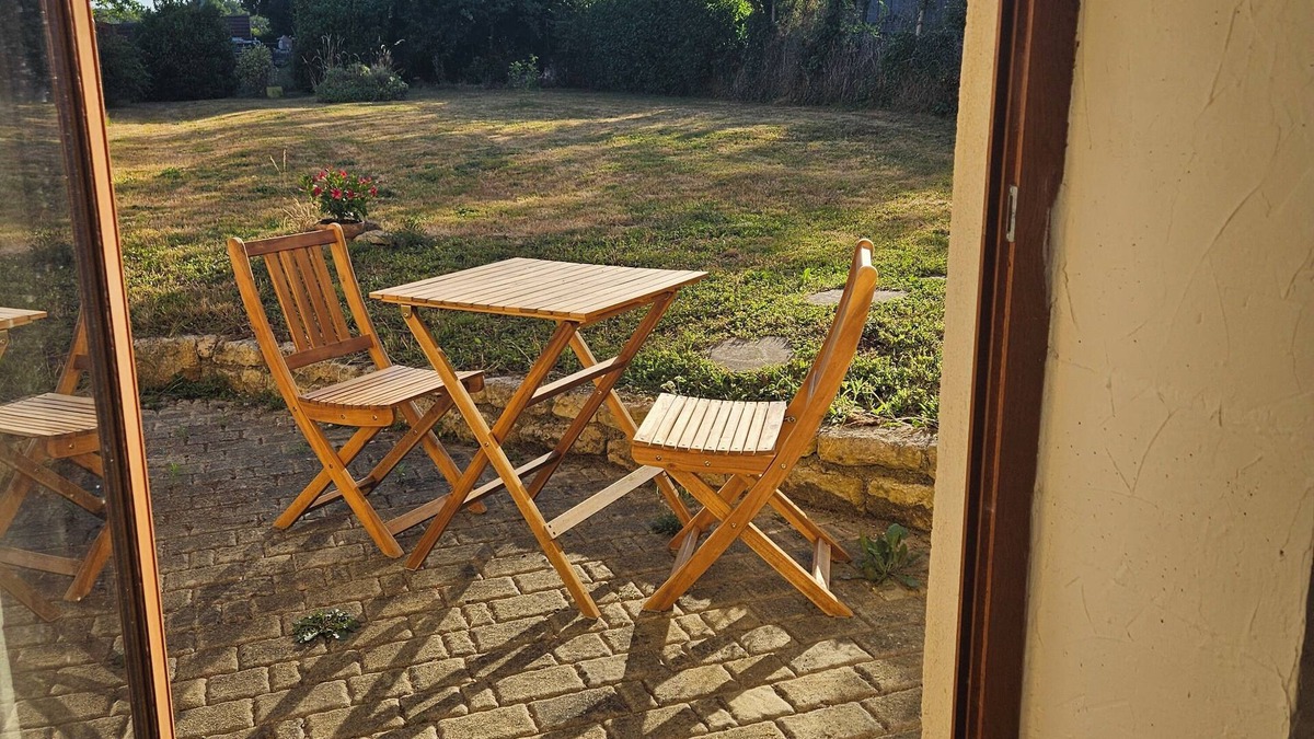 Donzy House | "Le Neuillon" charming little house in the house. Calm and relaxing