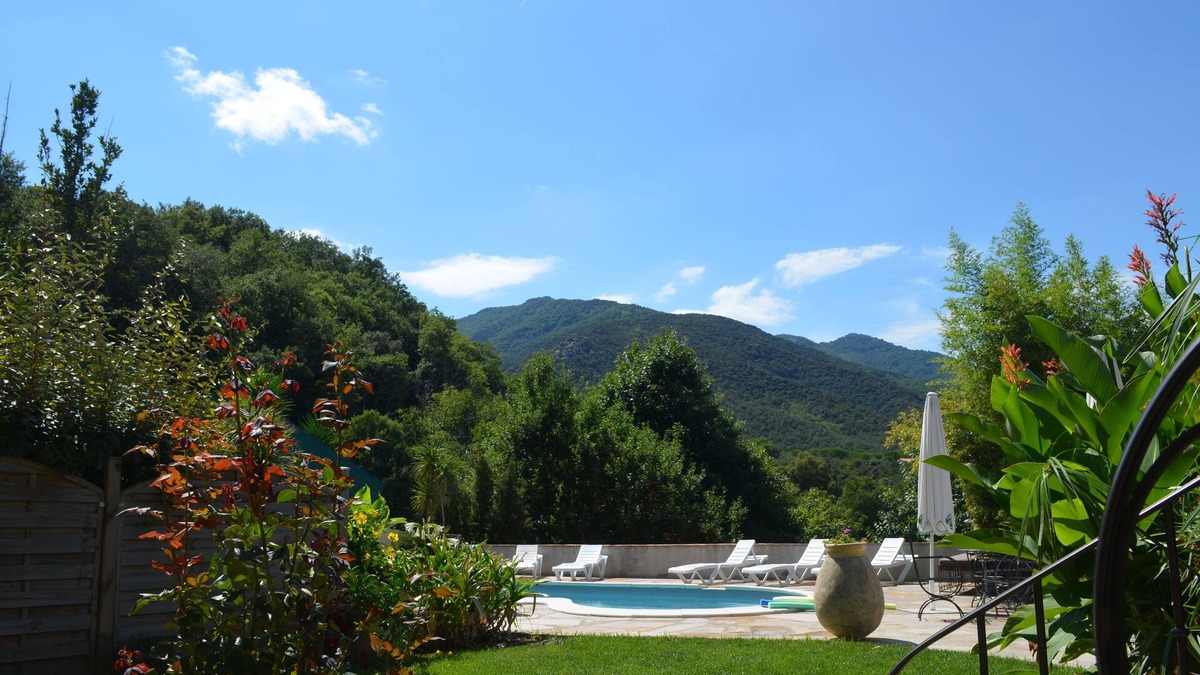 Saint-Genis Apartment | LE NEULOS, Cosy apartment with exterior, quiet, 2* listed