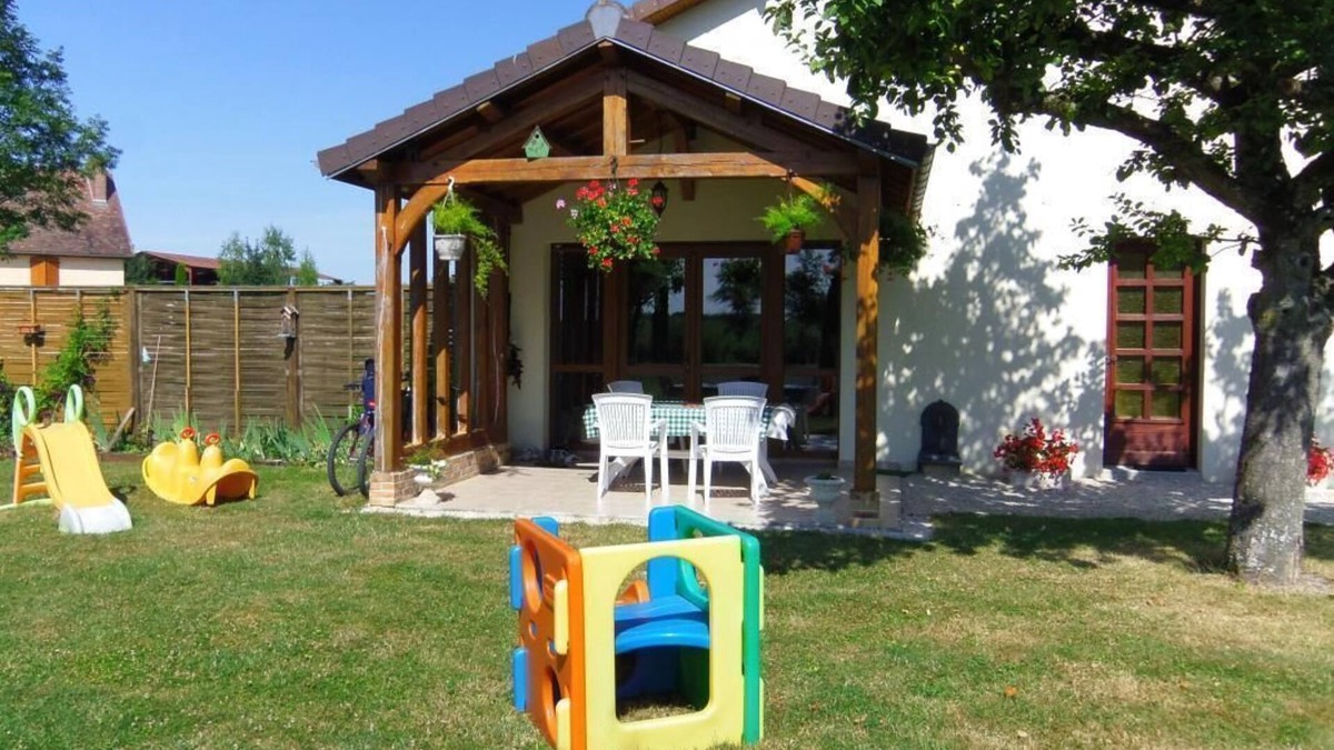 Rouilly-Sacey House | Le Nid - Rouilly Sacey