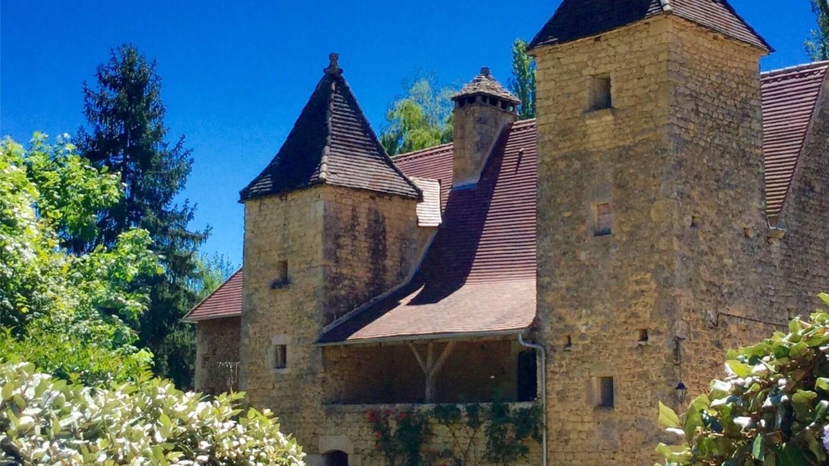 Villefranche-du-Perigord Cottage | Le Noyer - at Manoir Bourgale, central Dordogne, 50 acre private park.