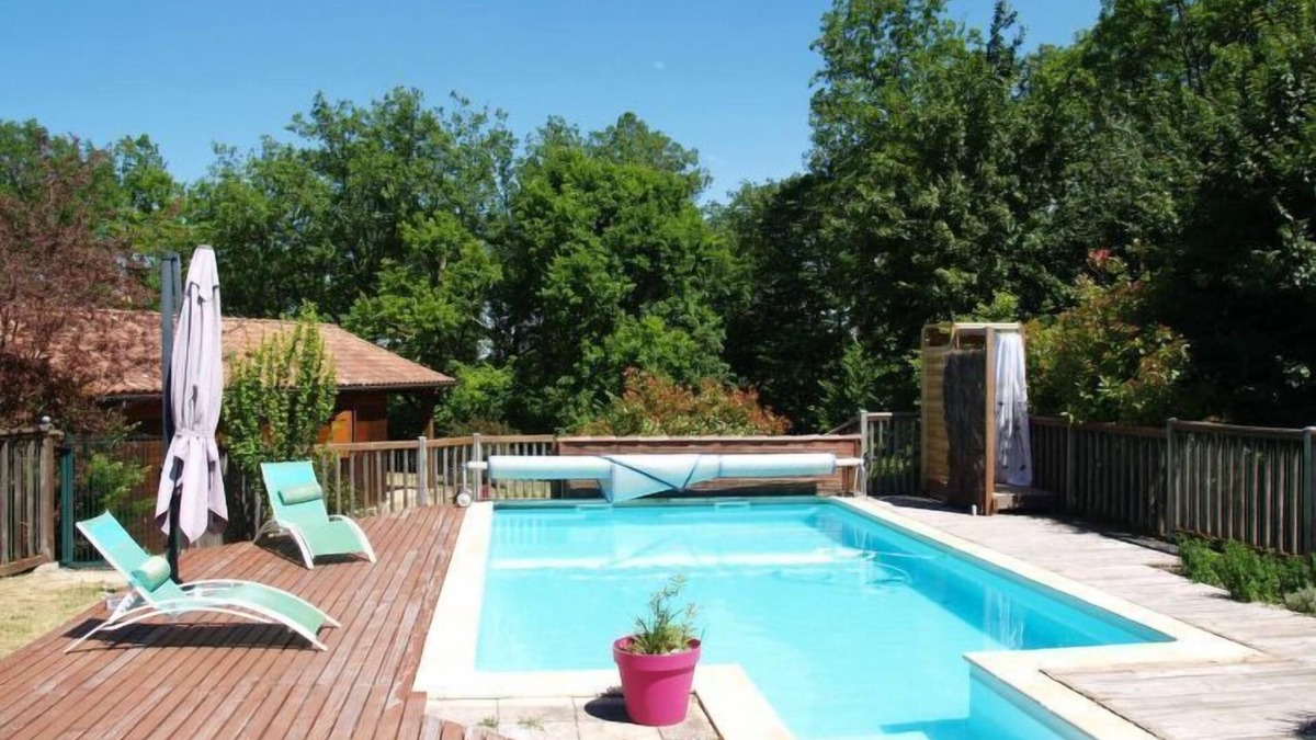 Loupiac House | Le Noisetier by Interhome