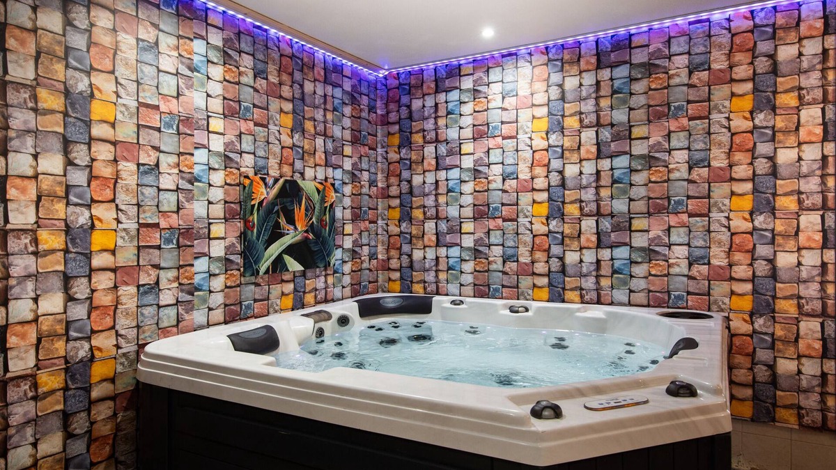 Osenbach House | Le Noyer Romantic lodging with private spa