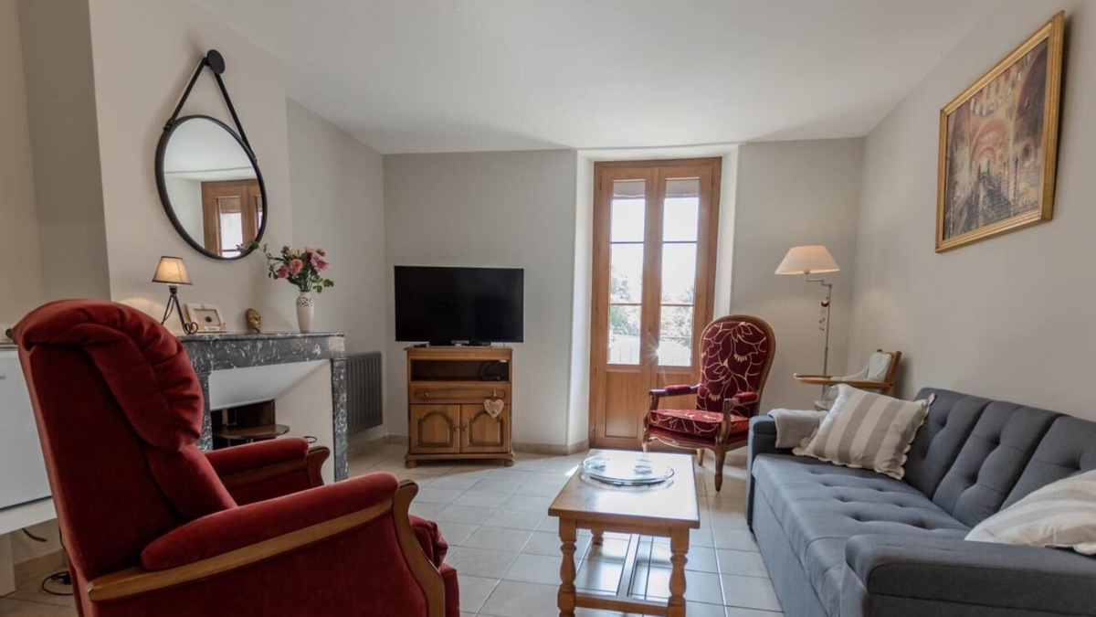 Le Breuil House | Le Pétillant - LE BREUIL
