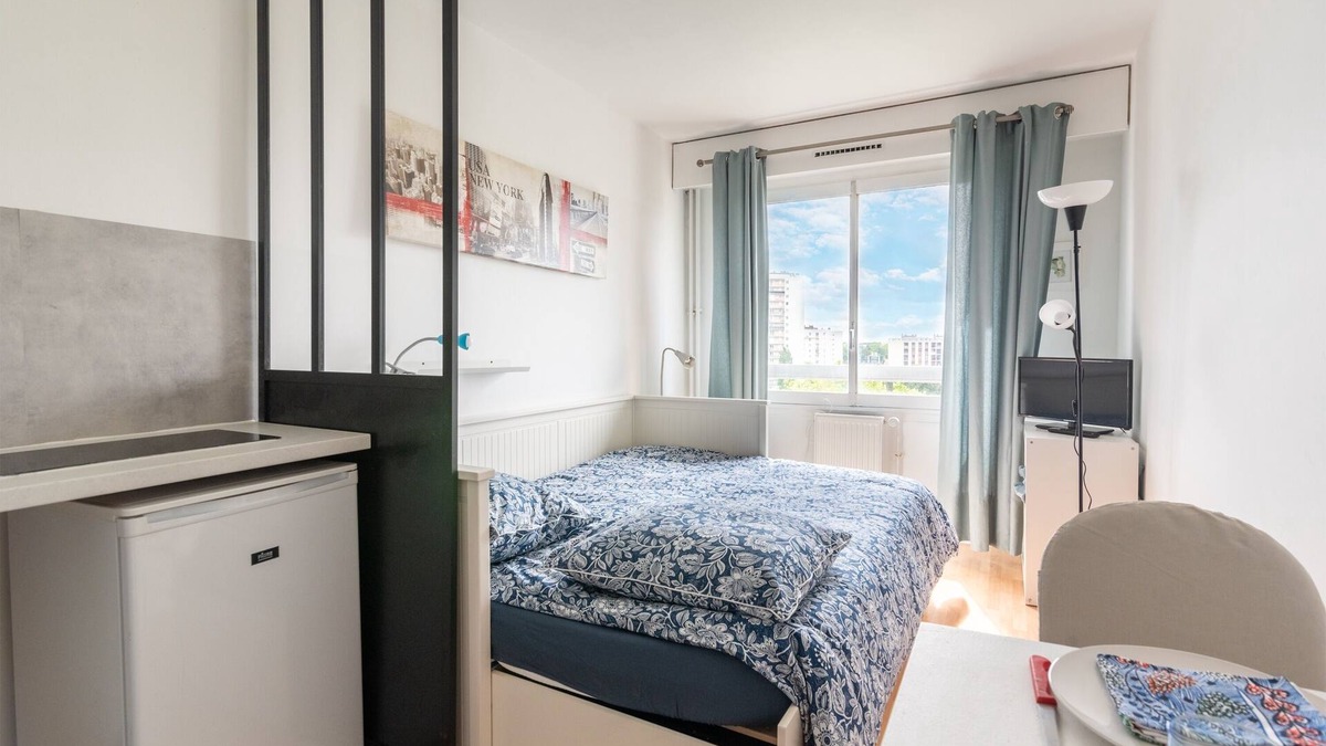 L'Hay-les-Roses Apartment | Le P'tit Henri - Studio à 20min de Paris