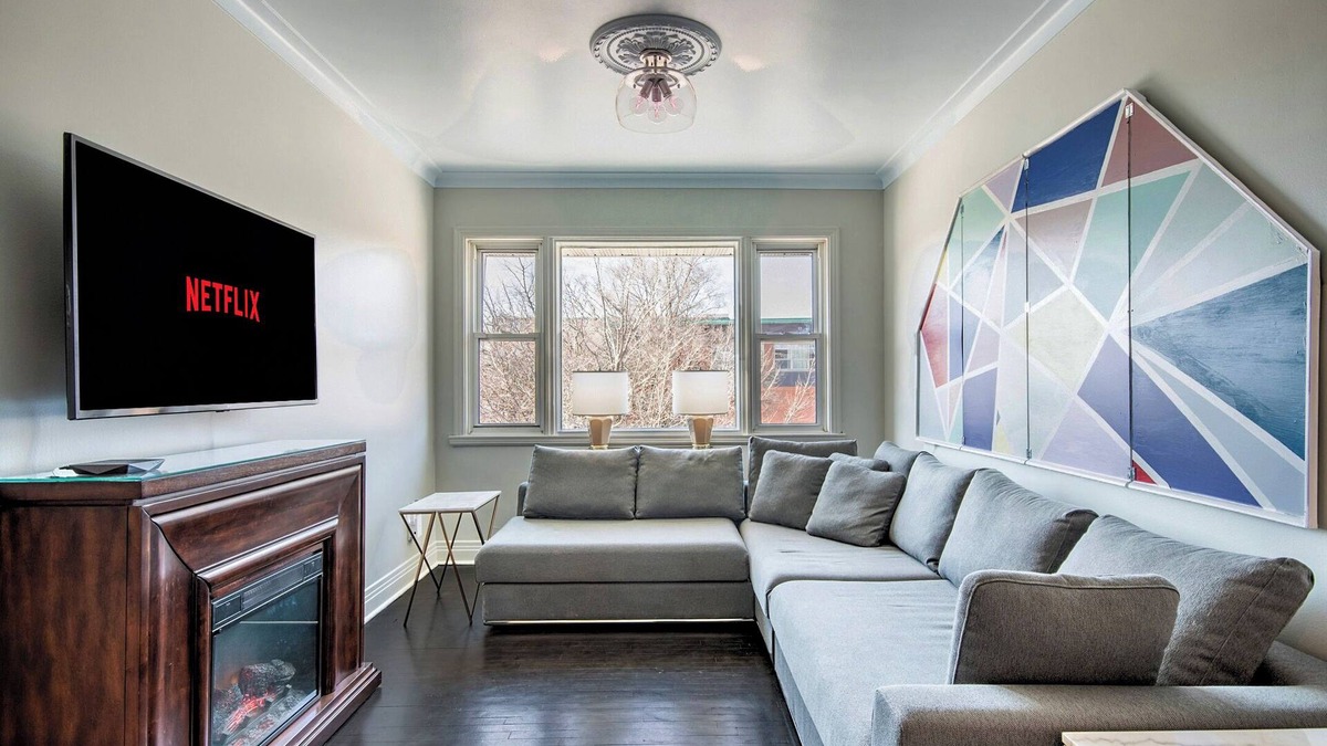 Ahuntsic Apartment | Le Paisible | Subway | AC | Free Parking