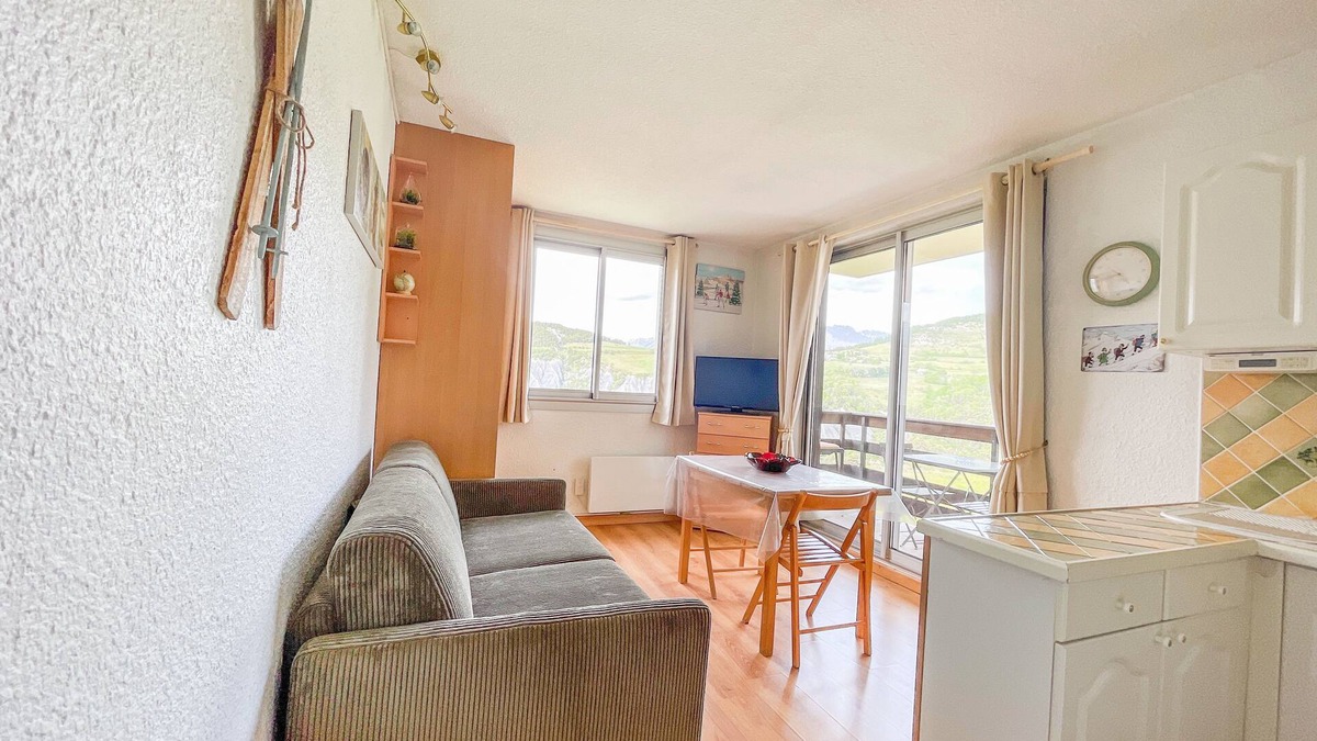 Le Sauze Apartment | Le Panorama Studio 6 pers. - Private parking lot