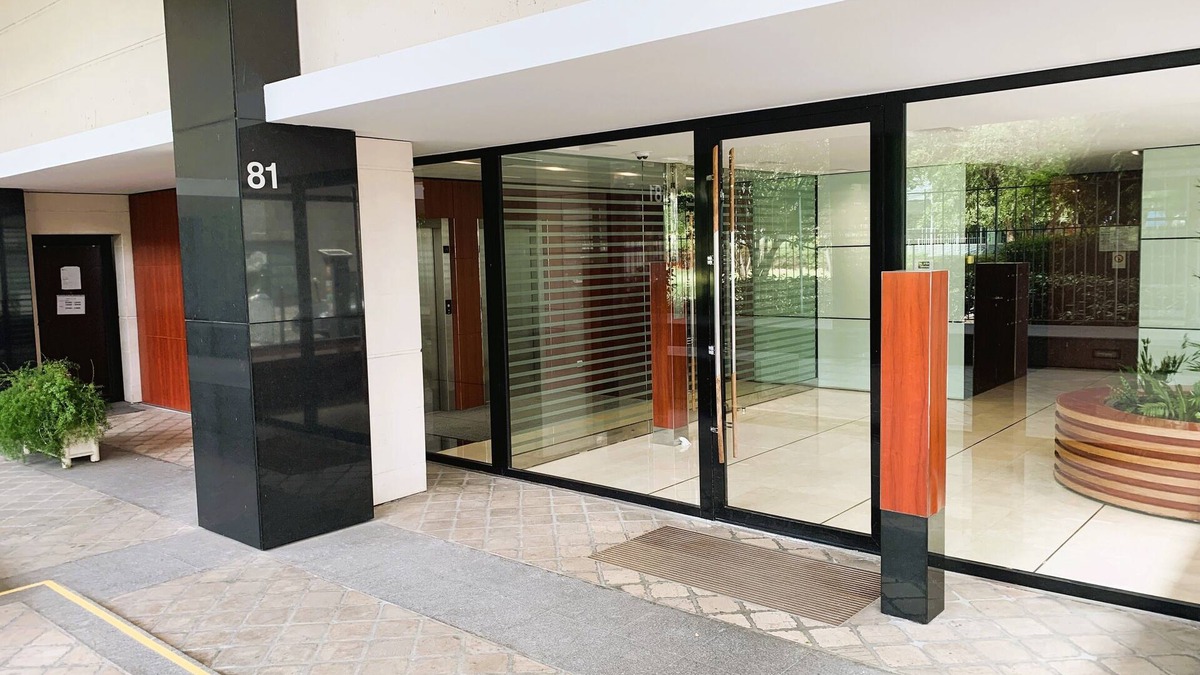Issy-les-Moulineaux Apartment | "Le Paradis" | 2 bedrooms, balcony, parking (70m2)