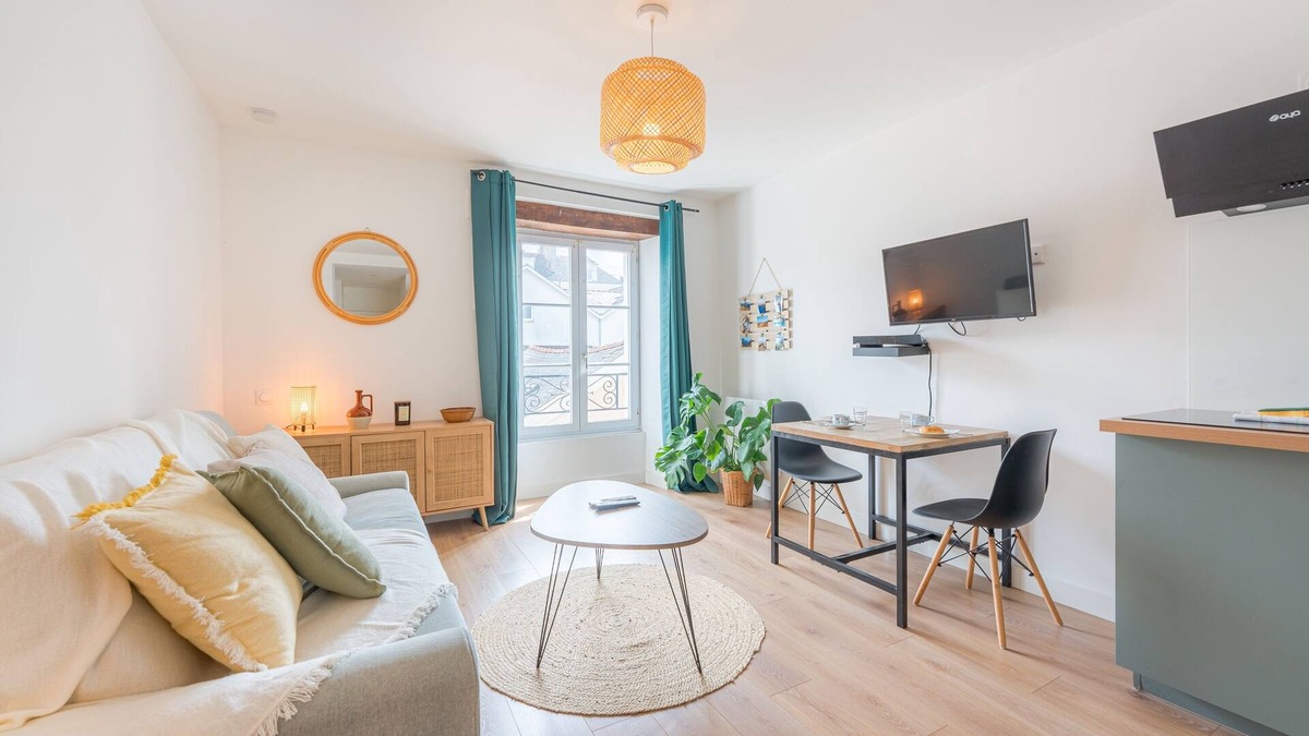 Madeleine-Champ de Mars Apartment | Le passage Douard - Studio à Nantes