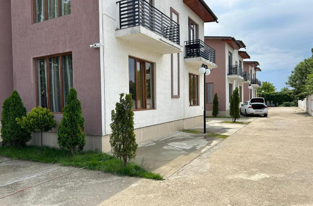 Afumati House | Le Patrick