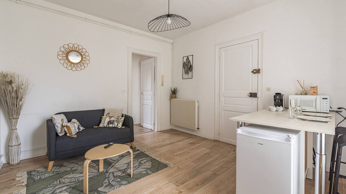 Courlancy Apartment | Le Pentagone 2/2 #reims