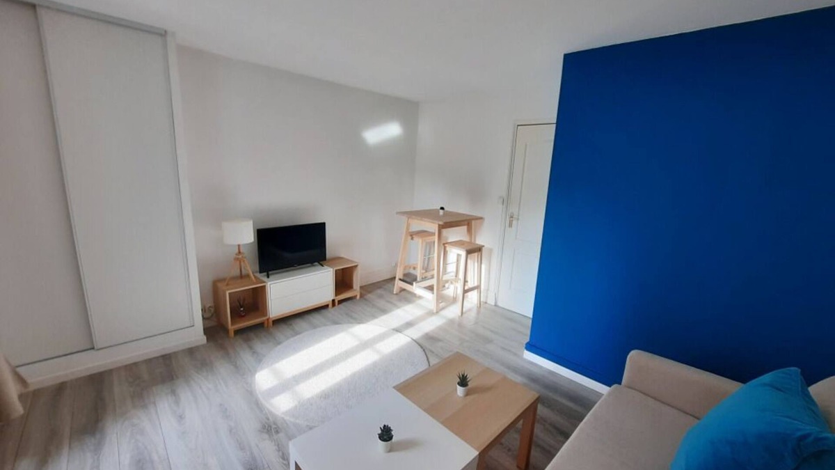 Faubourg North Apartment | Le Perdrix 2 - Studio 2 prs, near town center
