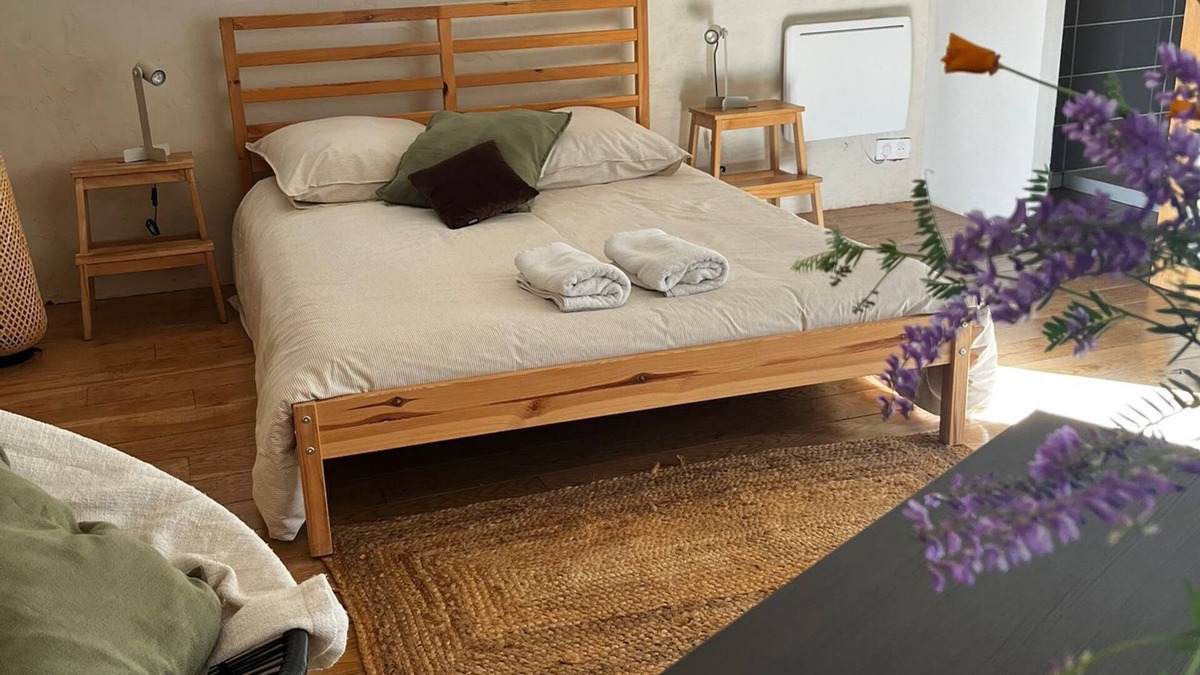 Givry Apartment | Le petit Atelier, heart of Givry