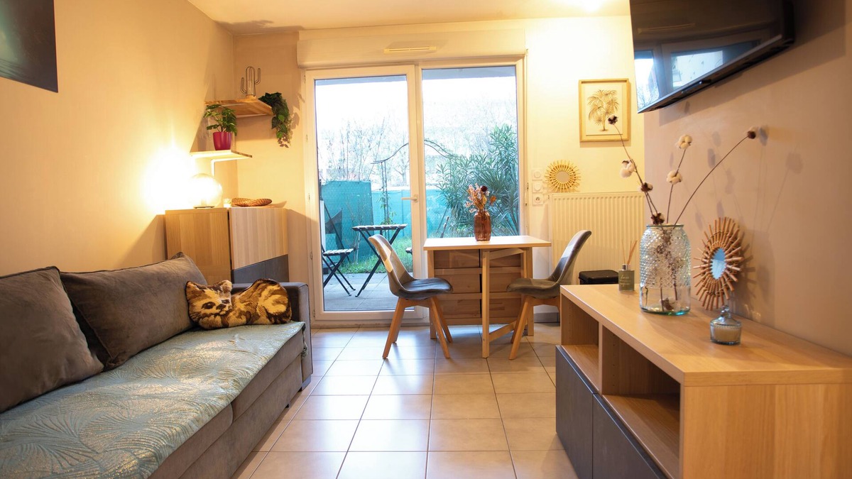 Vaulx-en-Velin Apartment | Le petit coin chaleureux - T2 40m2 - Near Eurexpo/Groupama stadium/LDLC Arena
