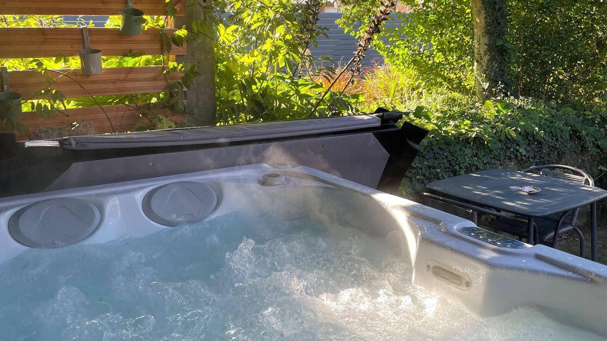 Camlez House | Le Petit Gite de St Nicolas- 5min from the beach -SPA-