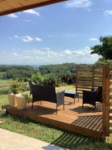 Estampes House | Le Petit Jardin
